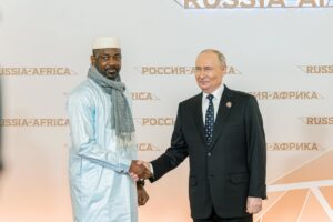 Sommet Russie-Afrique : Poutine reçoit Assimi Goïta au Kremlin